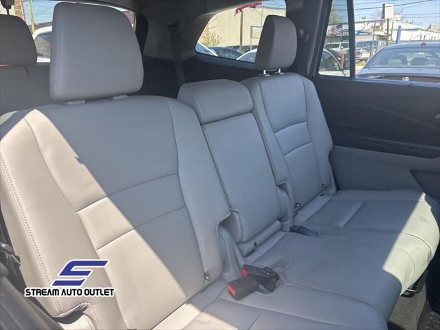 used 2022 Honda Pilot car, priced at $28,490