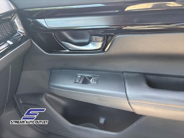 used 2023 Honda CR-V Hybrid car, priced at $33,990