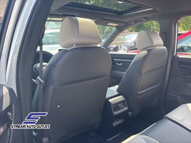 used 2023 Honda CR-V Hybrid car, priced at $33,990