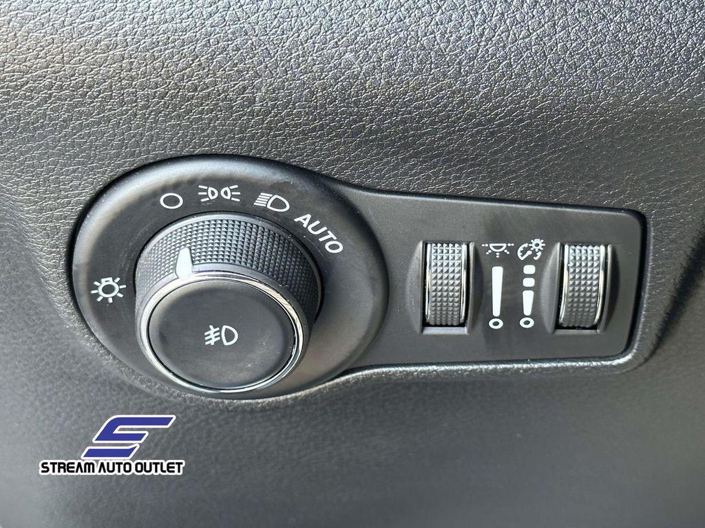 used 2024 Jeep Compass car, priced at $26,985