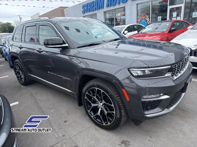 used 2022 Jeep Grand Cherokee car, priced at $32,990