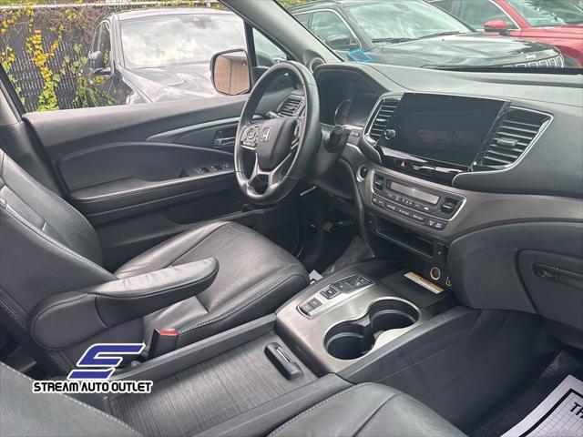 used 2022 Honda Pilot car, priced at $30,490