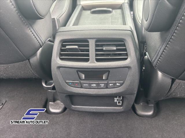 used 2022 Honda Pilot car, priced at $30,490