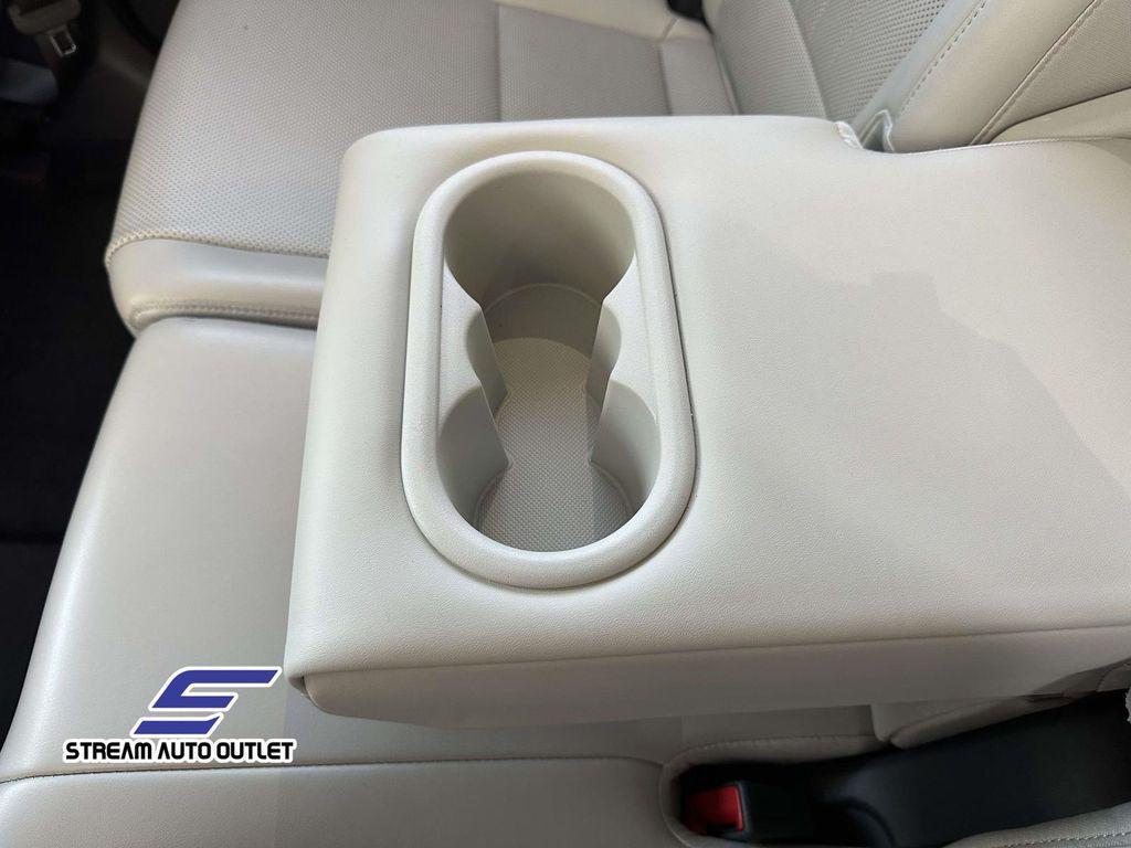 used 2024 Hyundai Santa Fe car, priced at $31,485