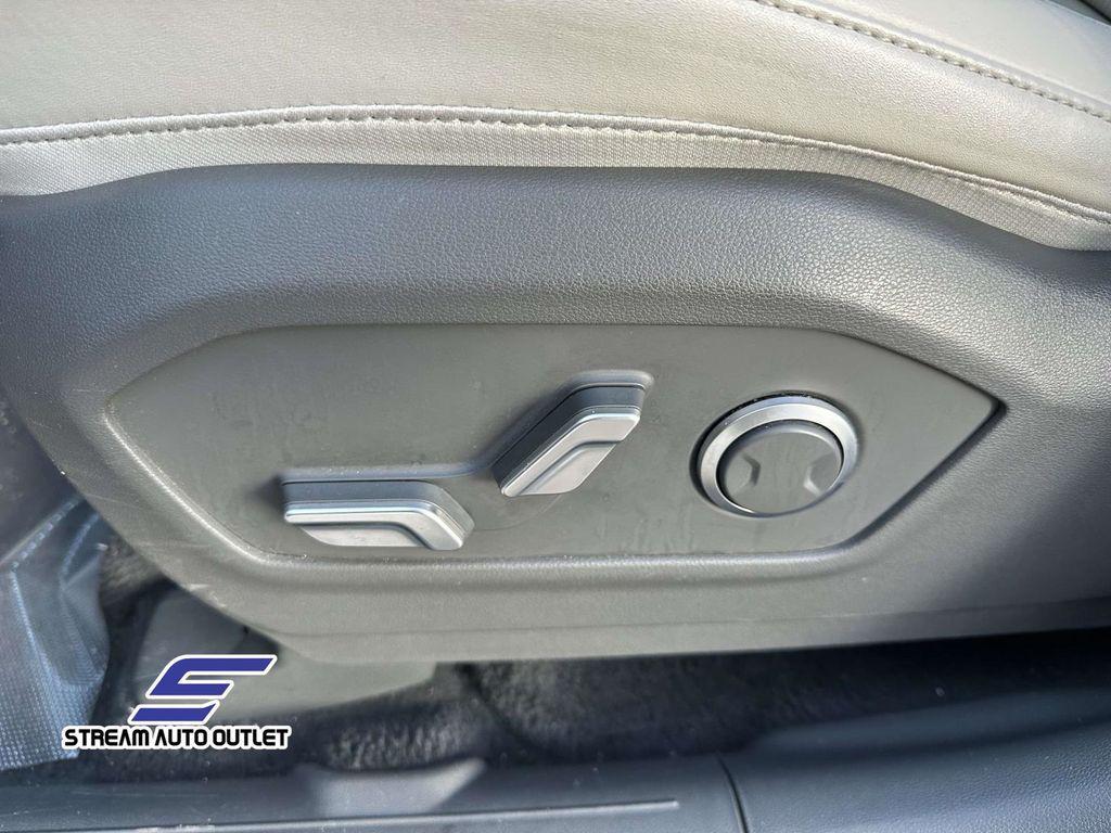 used 2024 Hyundai Santa Fe car, priced at $31,485