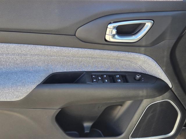 new 2025 Jeep Compass car, priced at $25,940