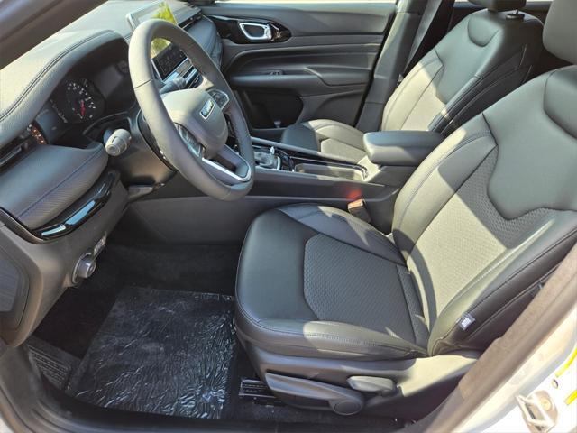 new 2025 Jeep Compass car, priced at $27,010