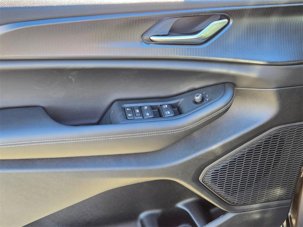 new 2025 Jeep Grand Cherokee L car, priced at $31,975