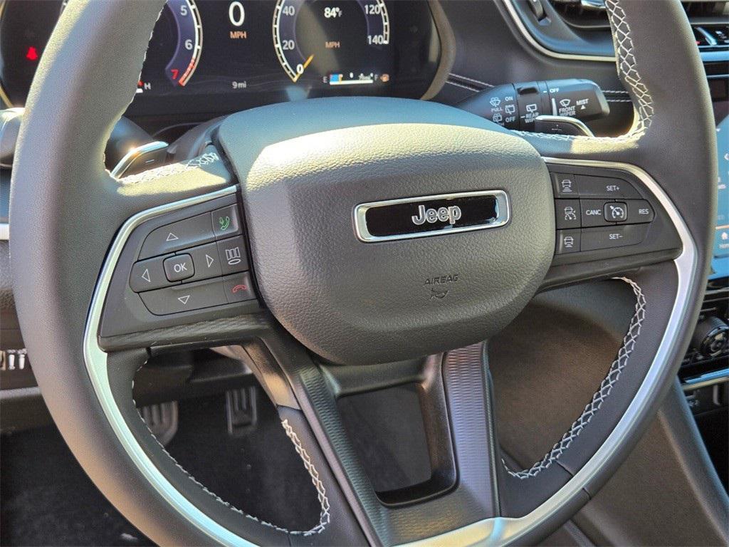 new 2025 Jeep Grand Cherokee L car, priced at $31,975