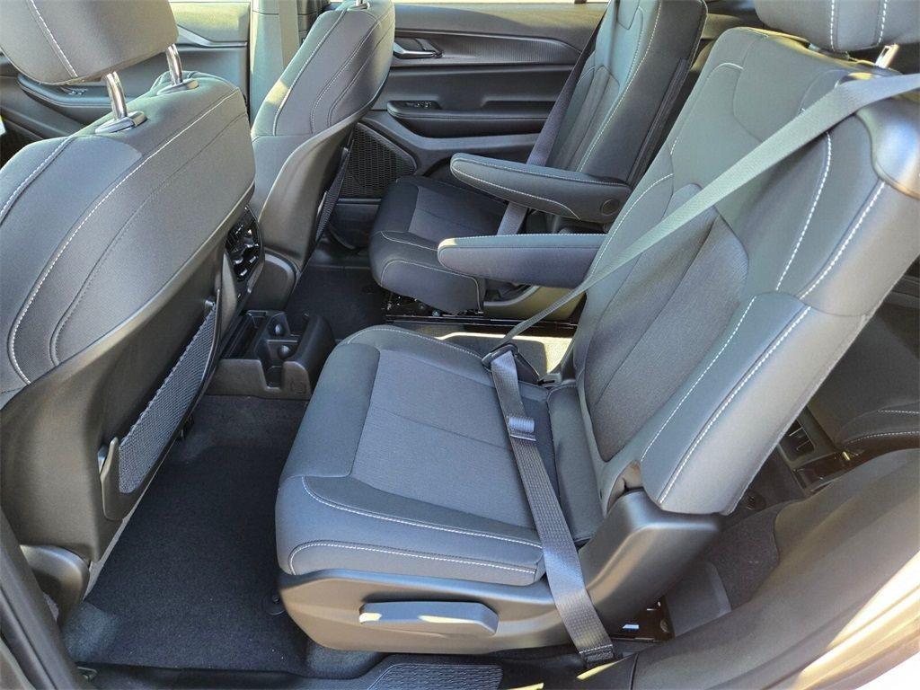 new 2025 Jeep Grand Cherokee L car, priced at $31,975