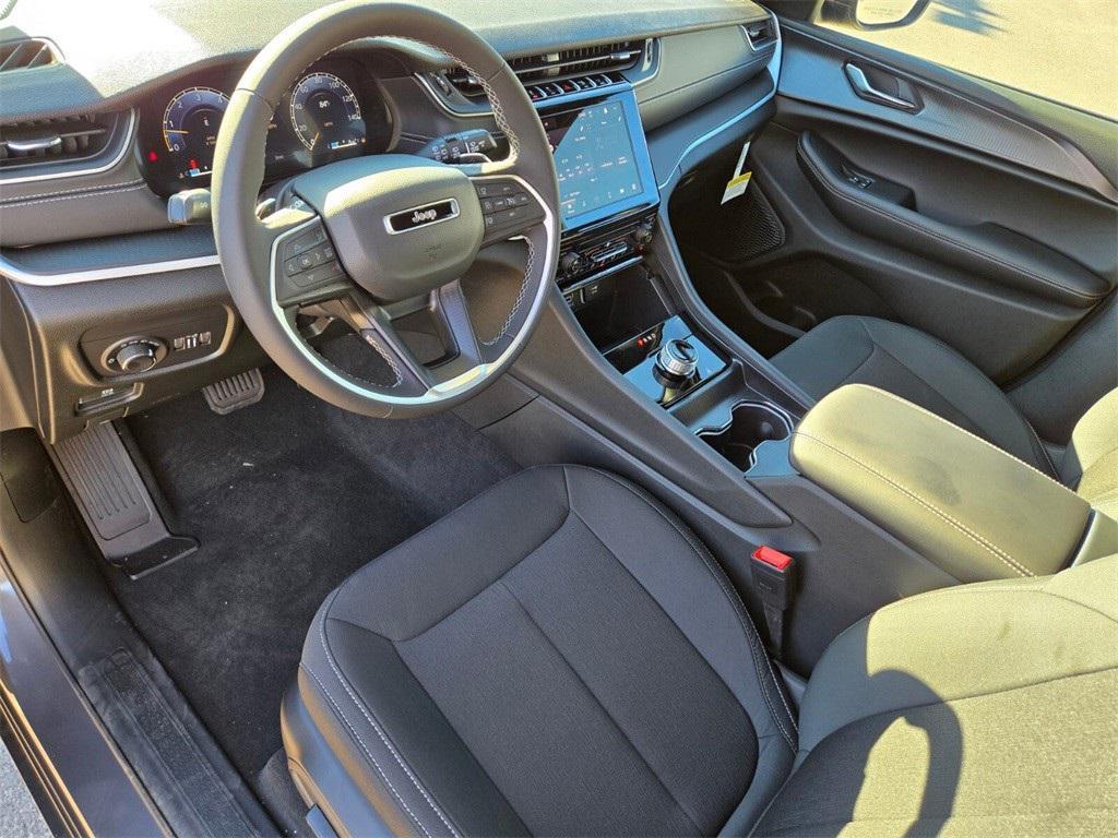 new 2025 Jeep Grand Cherokee L car, priced at $31,975