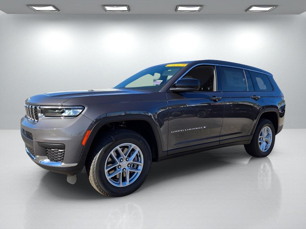 new 2025 Jeep Grand Cherokee L car, priced at $31,975