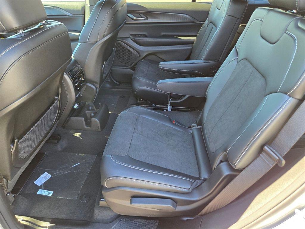 new 2025 Jeep Grand Cherokee L car, priced at $41,230