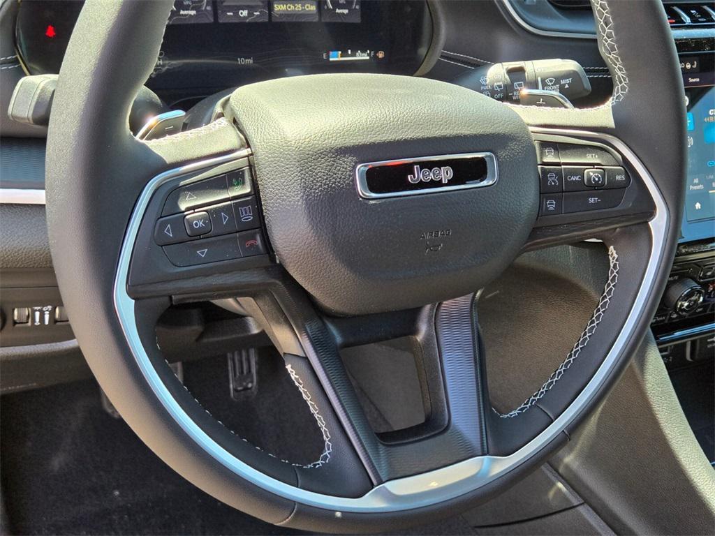 new 2025 Jeep Grand Cherokee L car, priced at $45,025