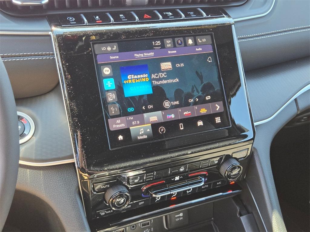 new 2025 Jeep Grand Cherokee L car, priced at $45,025