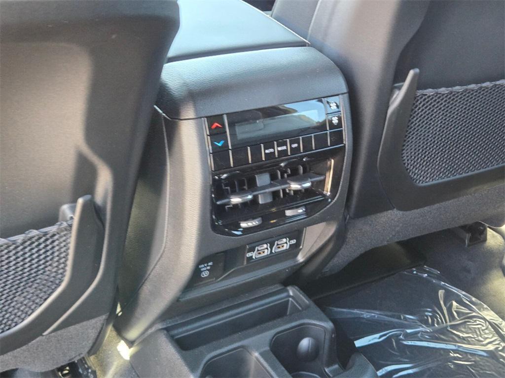 new 2025 Jeep Grand Cherokee L car, priced at $45,025