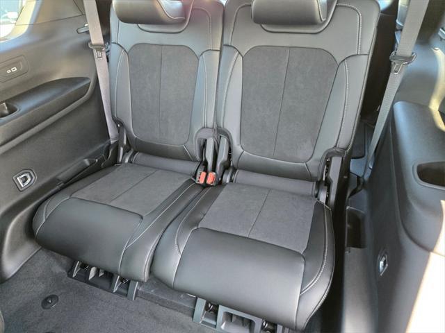 new 2025 Jeep Grand Cherokee L car, priced at $42,525