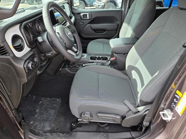 new 2025 Jeep Wrangler car, priced at $50,925