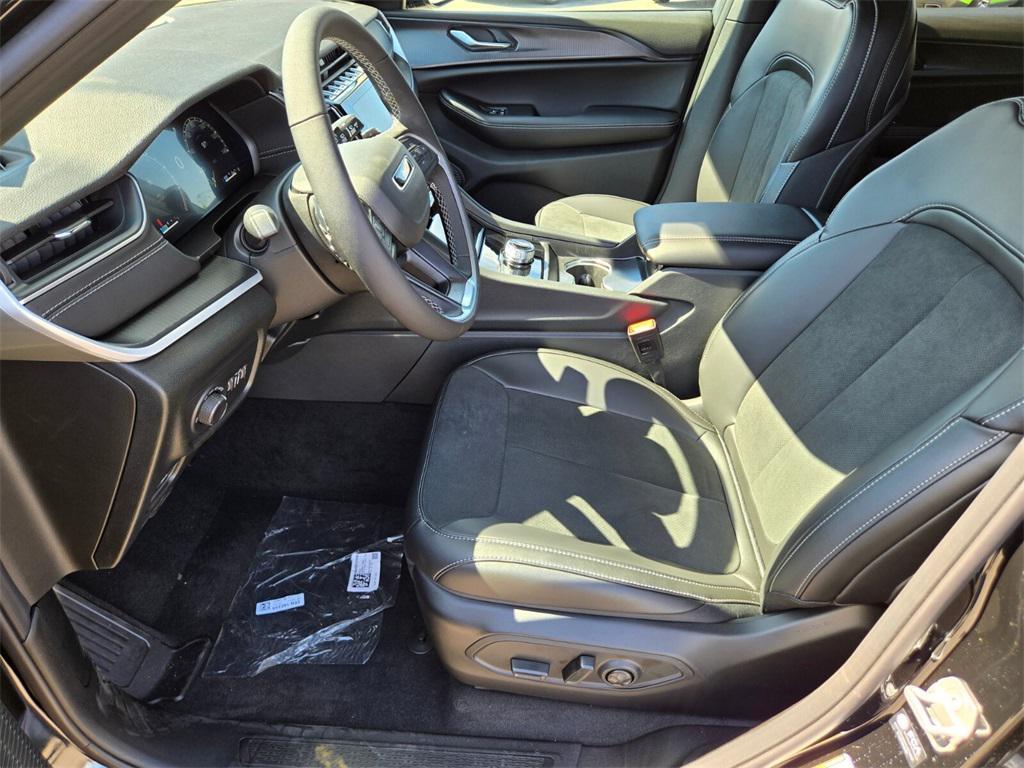 new 2025 Jeep Grand Cherokee L car, priced at $46,220