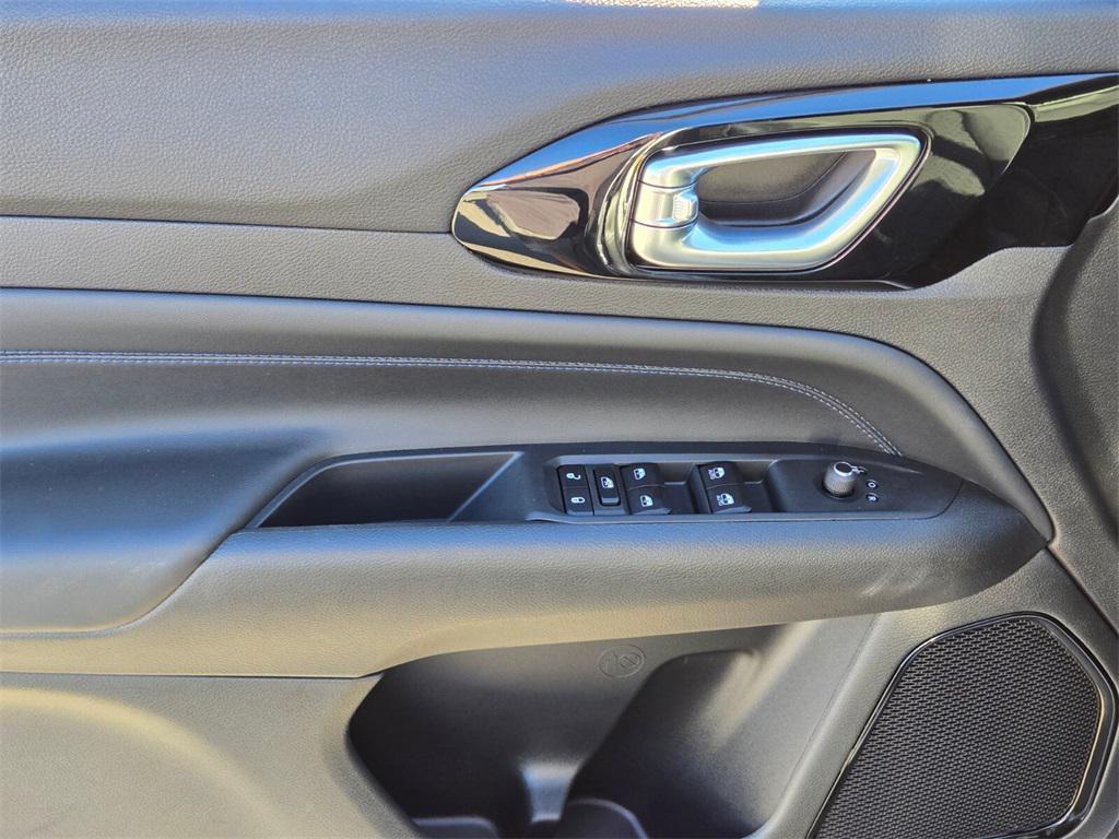 new 2026 Jeep Compass car, priced at $33,185