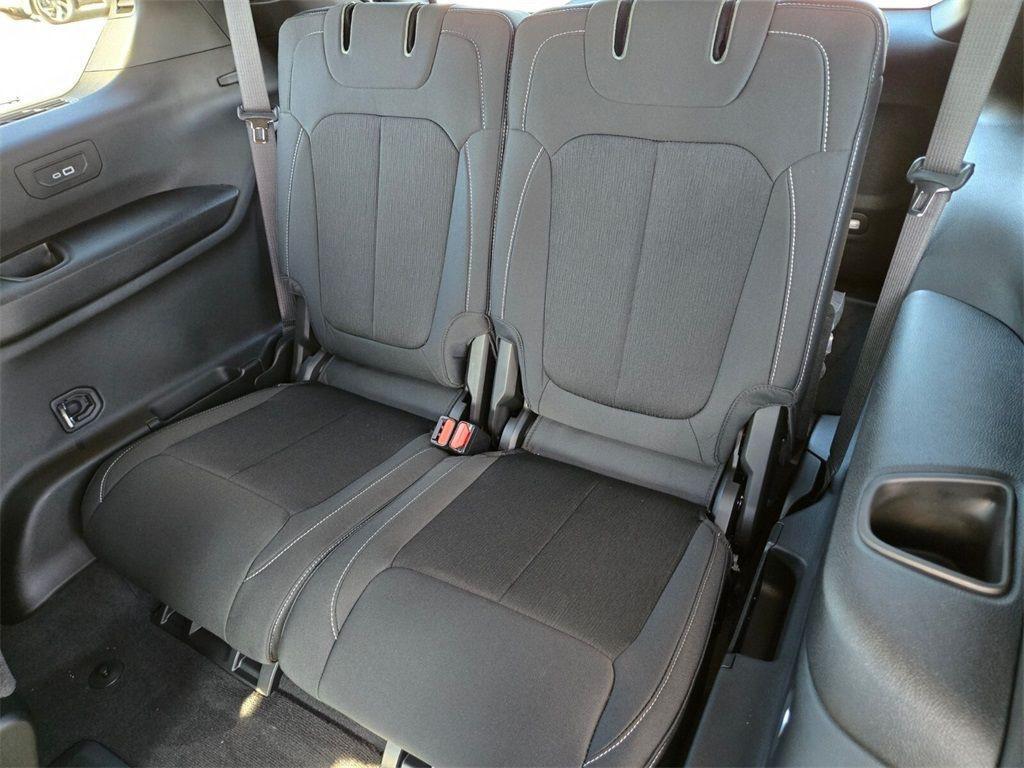 new 2025 Jeep Grand Cherokee L car, priced at $33,770