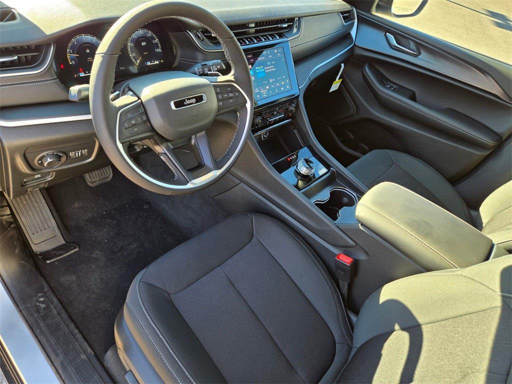 new 2025 Jeep Grand Cherokee L car, priced at $33,770