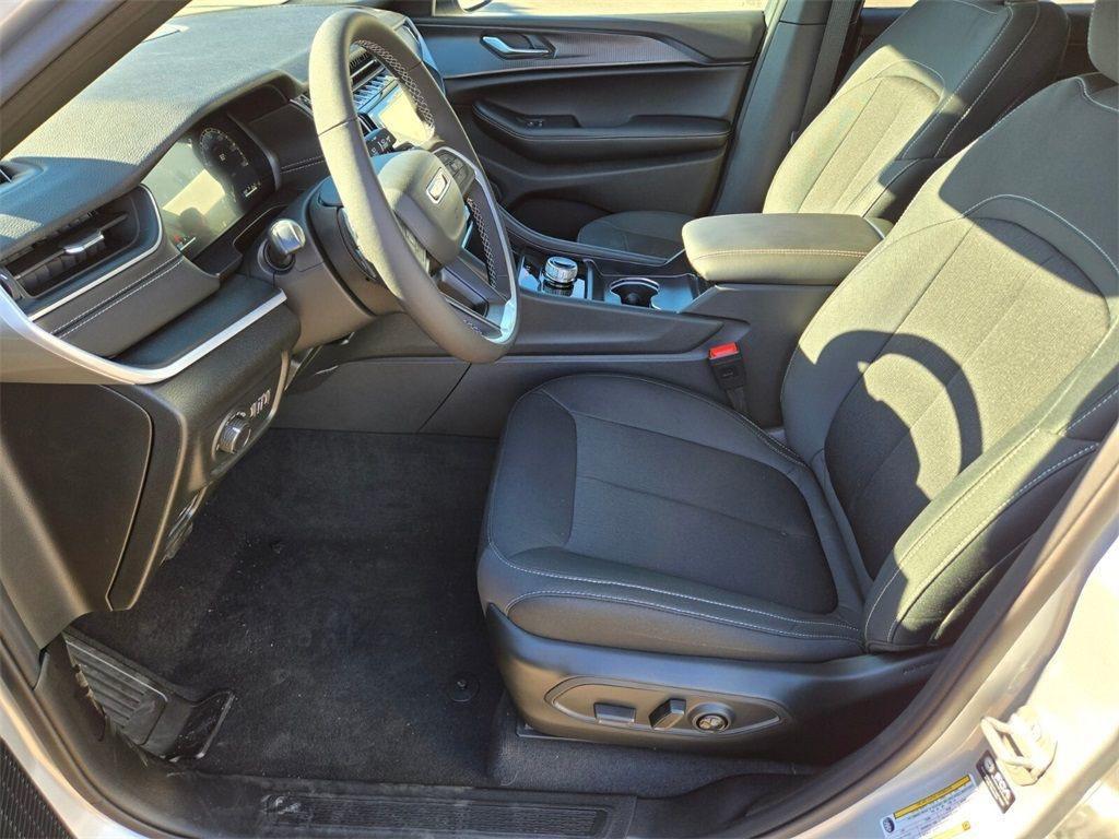 new 2025 Jeep Grand Cherokee L car, priced at $33,770