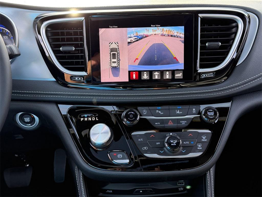 new 2026 Chrysler Pacifica car, priced at $55,545