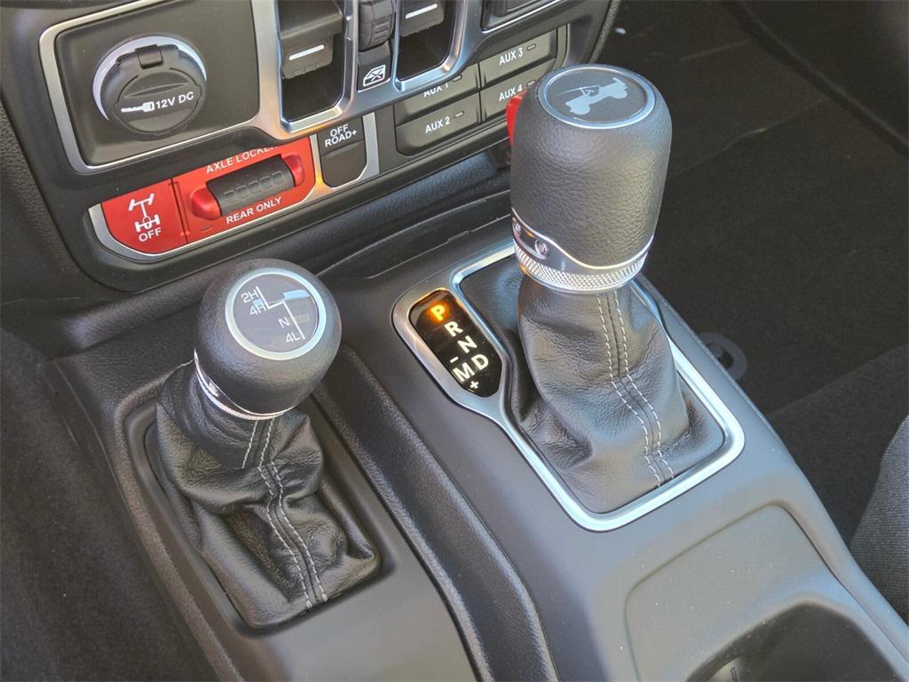 new 2025 Jeep Wrangler car, priced at $48,030