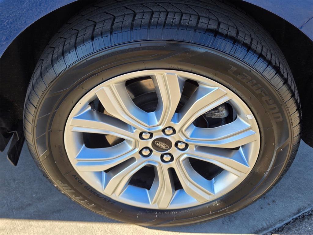 used 2024 Ford Edge car, priced at $26,588