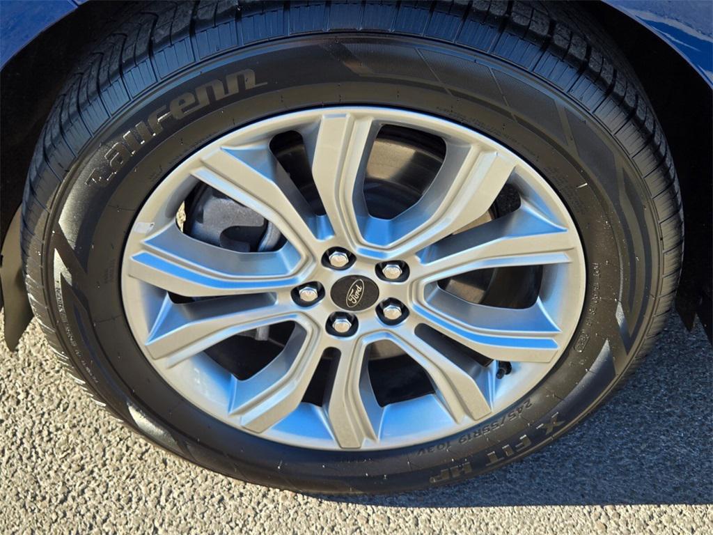 used 2024 Ford Edge car, priced at $26,588