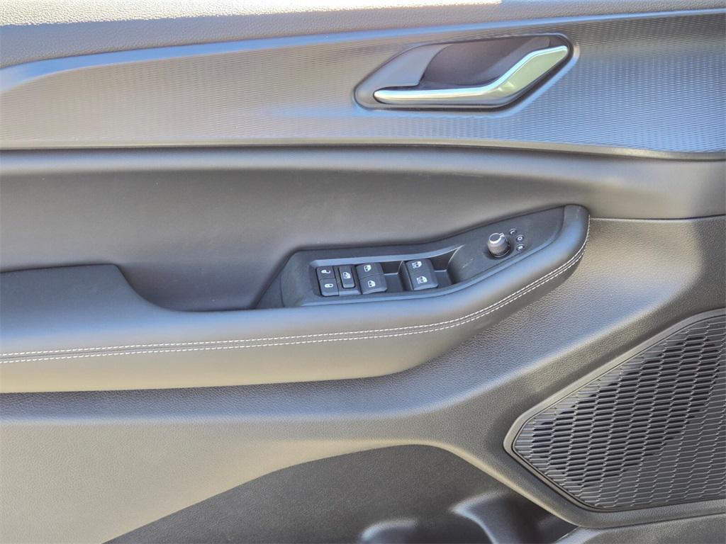 new 2025 Jeep Grand Cherokee car, priced at $44,225