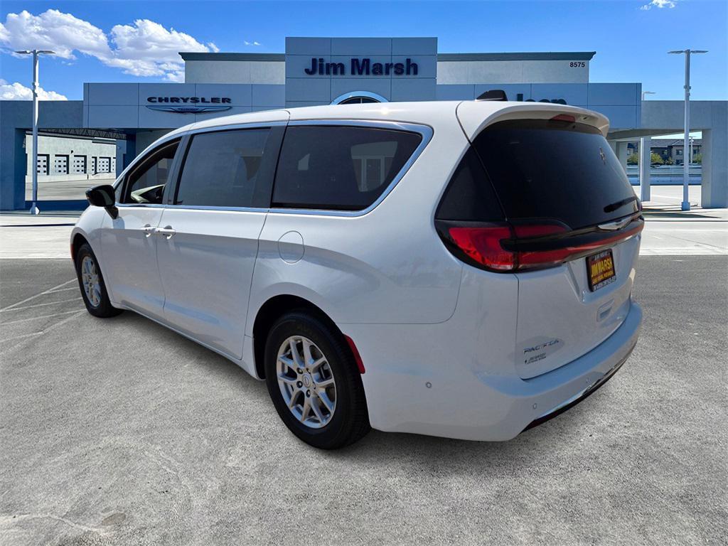 new 2025 Chrysler Pacifica car, priced at $42,075