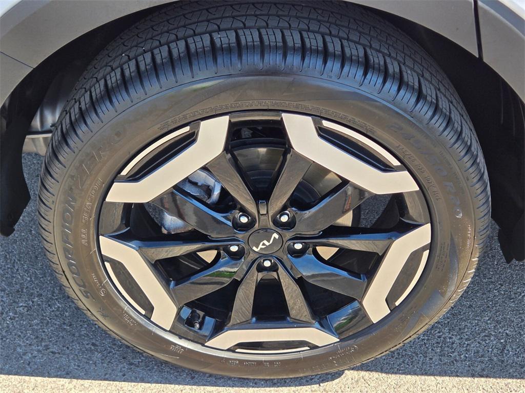 used 2025 Kia Telluride car, priced at $43,588