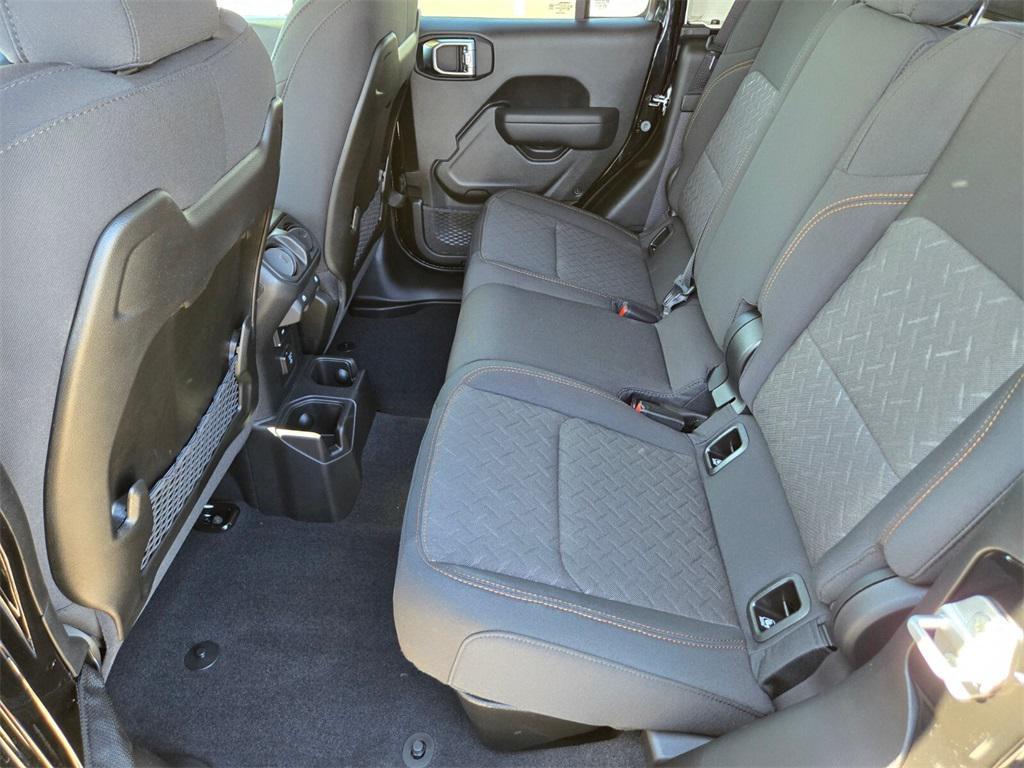 new 2025 Jeep Gladiator car, priced at $54,685