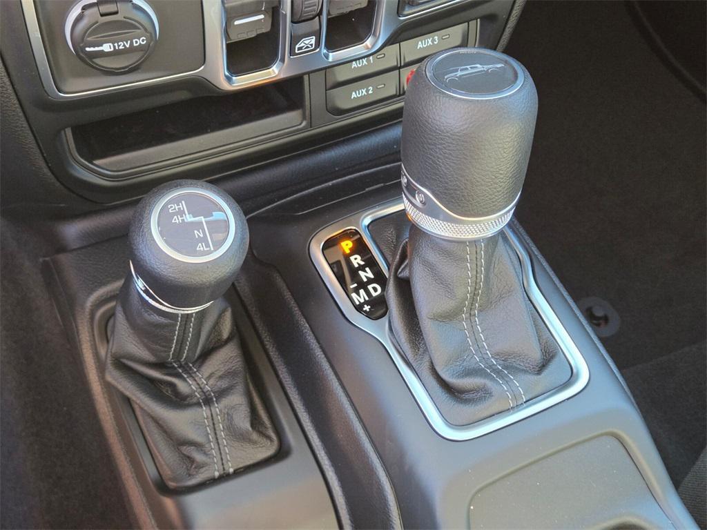 new 2025 Jeep Gladiator car, priced at $48,445