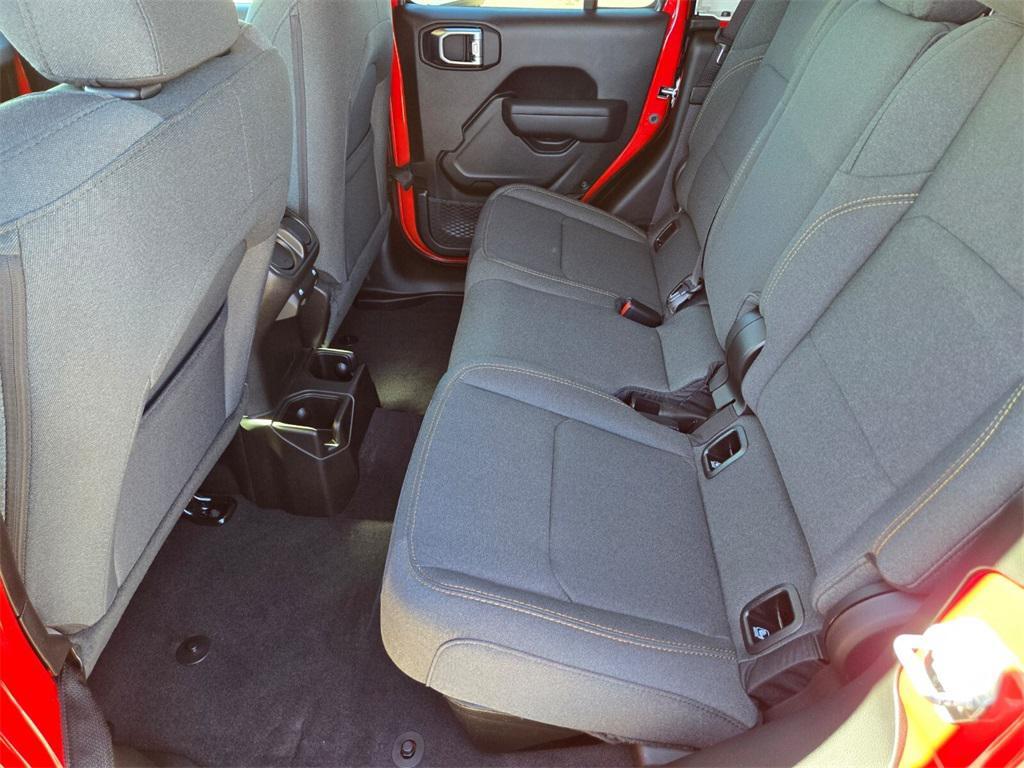 new 2025 Jeep Gladiator car, priced at $48,445