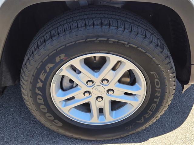 used 2023 Jeep Grand Cherokee car, priced at $26,780