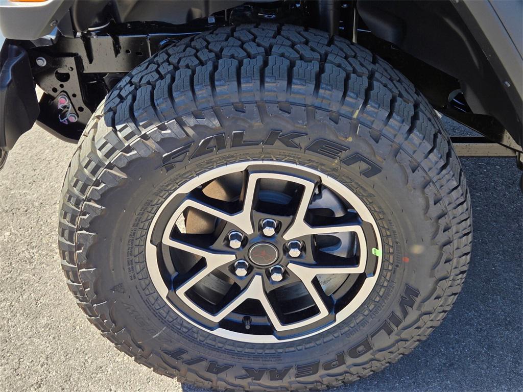 new 2025 Jeep Gladiator car, priced at $61,095