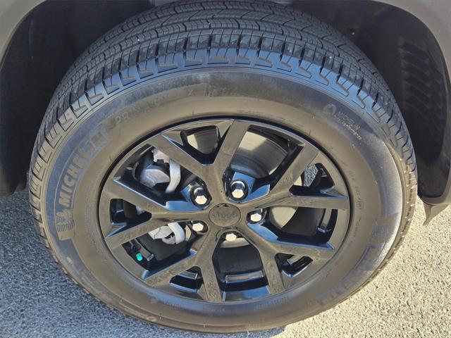 used 2024 Jeep Grand Cherokee car, priced at $35,500