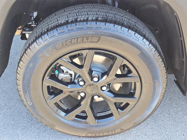 used 2024 Jeep Grand Cherokee car, priced at $35,500