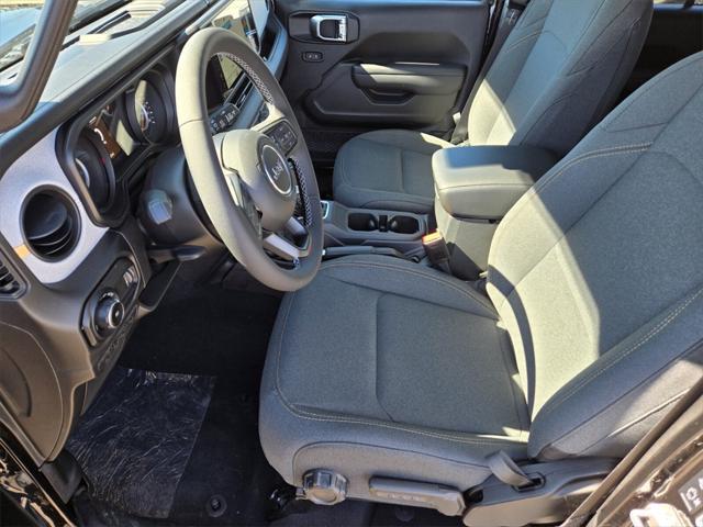 new 2025 Jeep Wrangler car, priced at $54,175