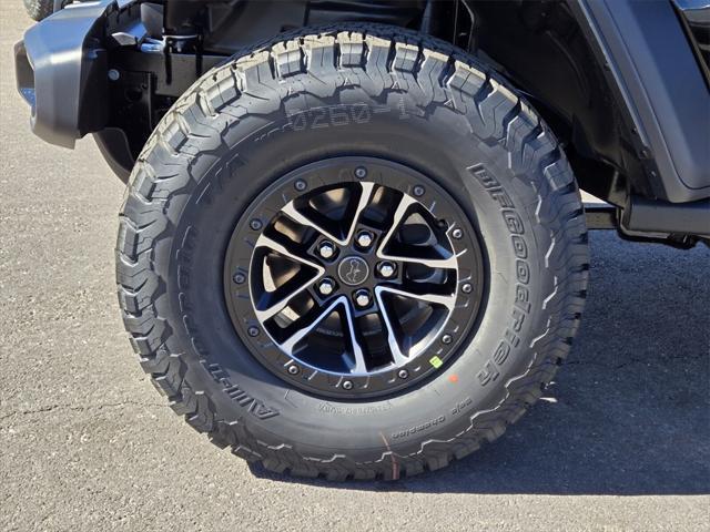 new 2025 Jeep Wrangler car, priced at $54,175