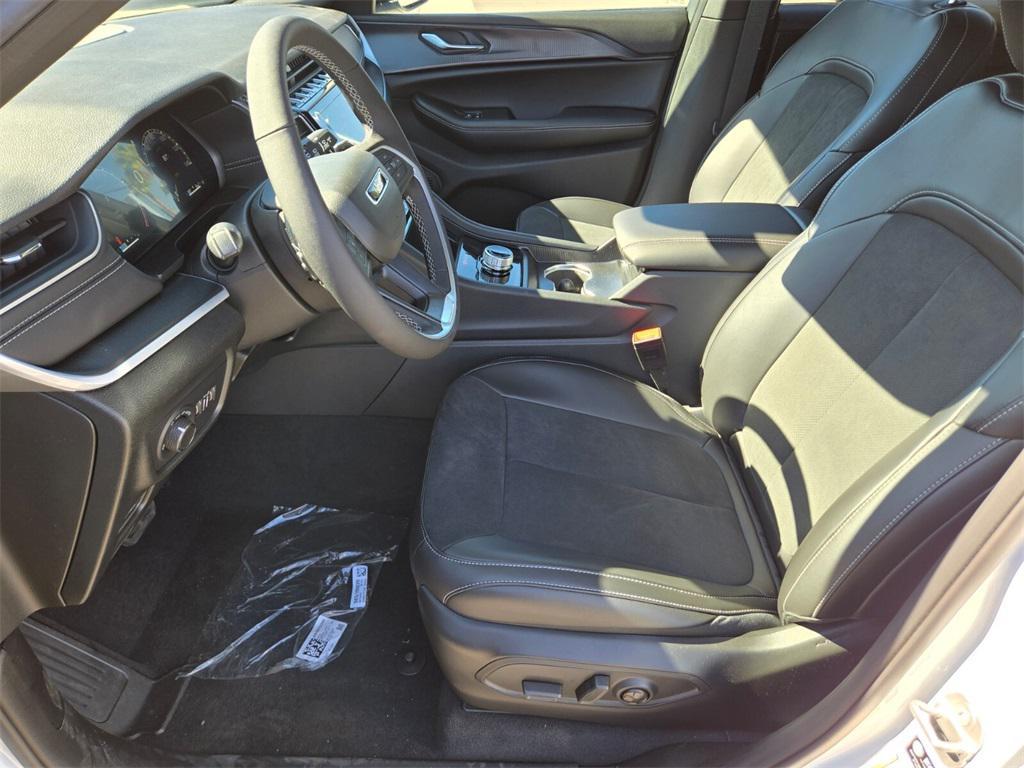 new 2025 Jeep Grand Cherokee L car, priced at $42,485