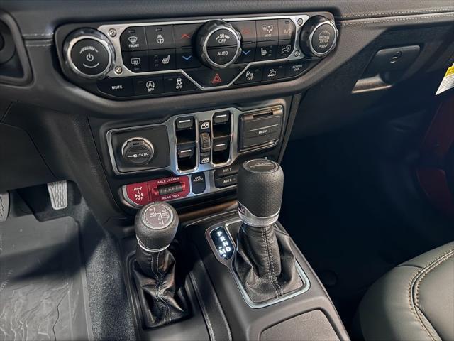 new 2024 Jeep Gladiator car, priced at $59,745