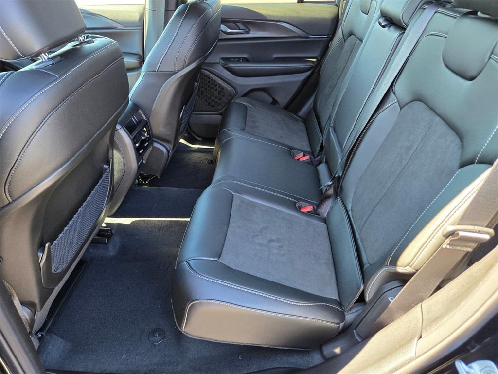 new 2025 Jeep Grand Cherokee car, priced at $43,025