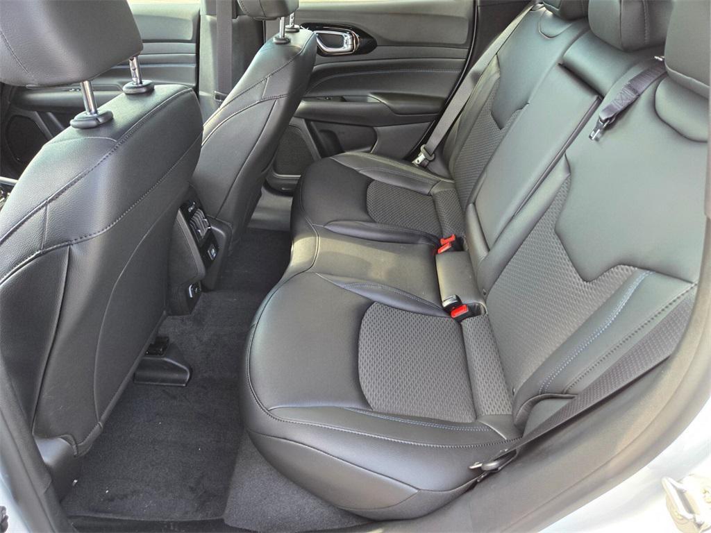 new 2025 Jeep Compass car, priced at $27,010