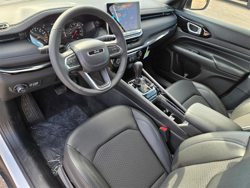 new 2025 Jeep Compass car, priced at $27,010