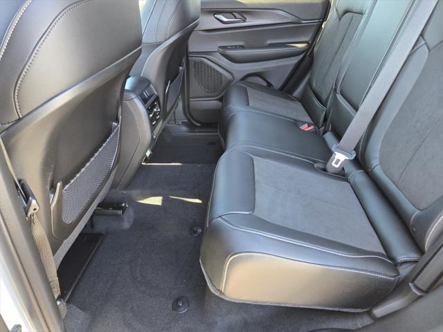 new 2025 Jeep Grand Cherokee car, priced at $39,930