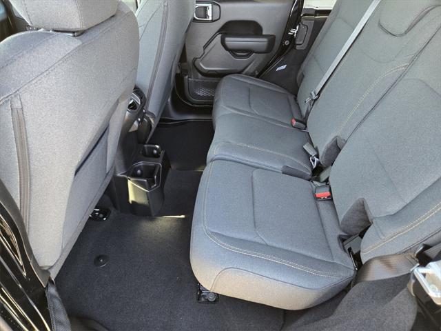 new 2025 Jeep Wrangler car, priced at $46,340